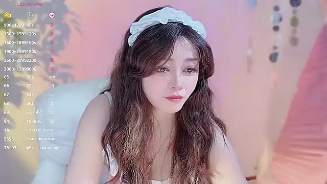 Yiluo95's Live XXX Chat