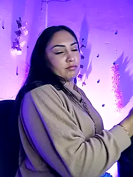 Emy_cutee – Naživo XXX chat