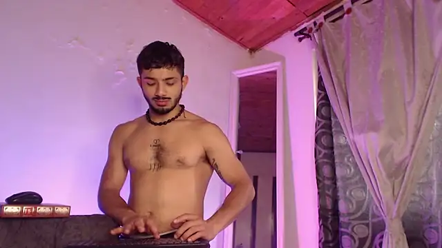 Chat +18 de ArturoCardona_ ao vivo