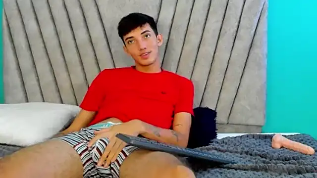 Chat +18 de Maikol_Ortiz ao vivo