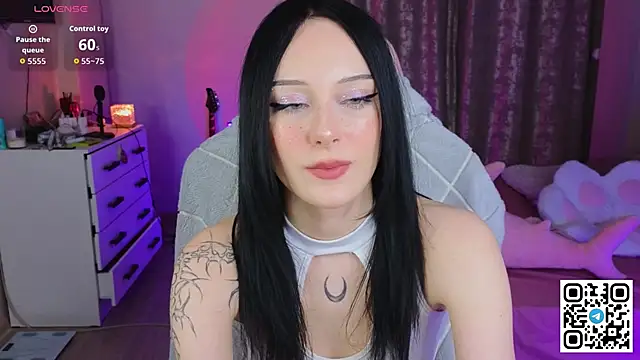 amyfallinlove: онлайн-секс-чат