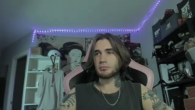 otiebis Show in webcam