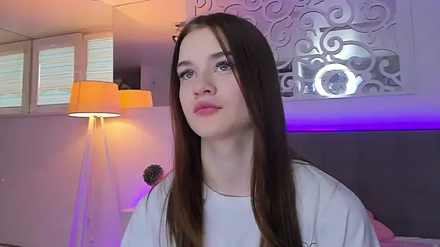 แชท XXX สดของ LuisaClover