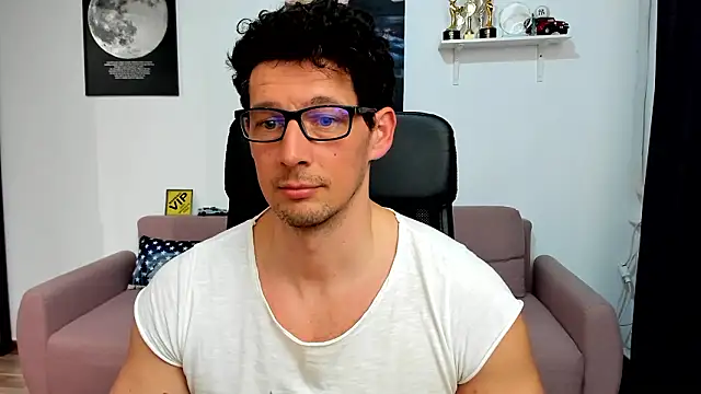 BrutusK08 Live XXX Chat