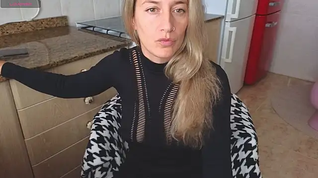 Lunamix 现场XXX聊天