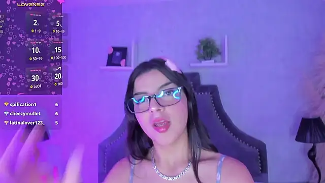 KarelyMitchel 现场XXX聊天