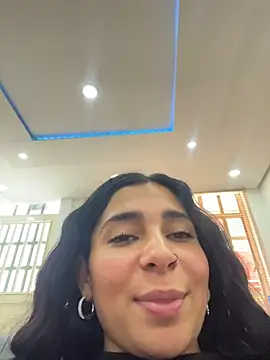 Meganmilk1 即時 XXX 聊天