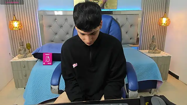 SamBlack_ Chat XXX in diretta