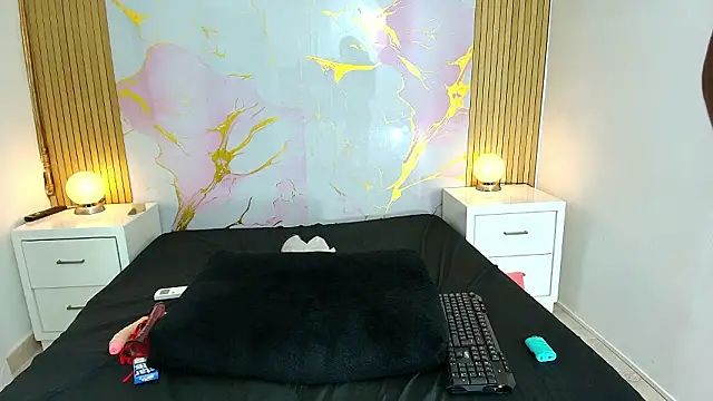 AprillRoss: απευθείας συνομιλία ΧΧΧ