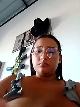 young_dairy01's Live XXX Chat