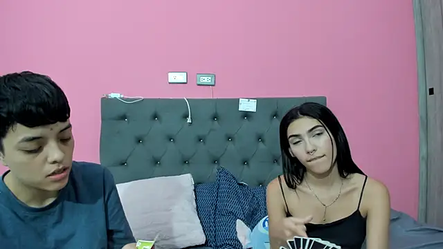 ariloe_quinteron Live XXX chat