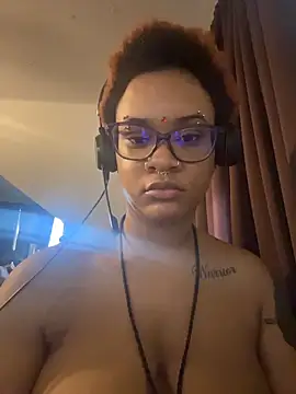 nickytheehawtie Chat XXX live