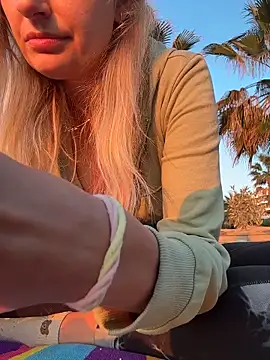 Chat +18 de Betsy ao vivo