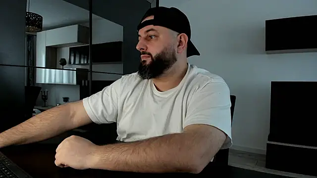 DravenPeak's Live XXX Chat