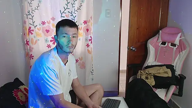 Ariana_Esteban07's Live XXX Chat