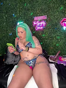 RenaThickAss: απευθείας συνομιλία ΧΧΧ