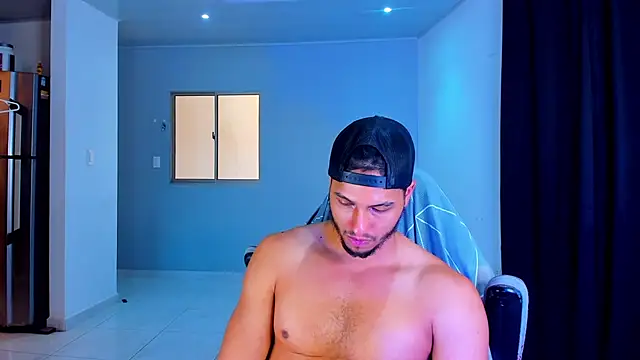 Kris_Khalifa69's Live XXX Chat