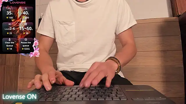 nicktorn's Live XXX Chat