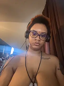 nickytheehawtie – Naživo XXX chat