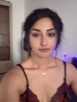 Mia_spicyy Adlı Modelin Canlı XXX Sohbeti