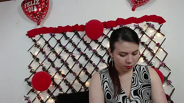 Samantha_Wallker 即時 XXX 聊天