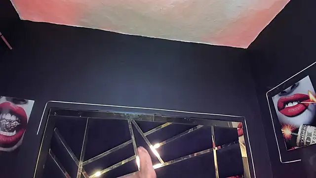 Chat +18 de KataAndJordy ao vivo