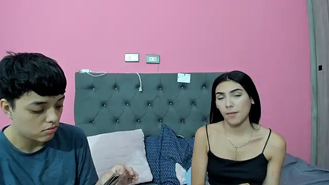 แชท XXX สดของ ariloe_quintero