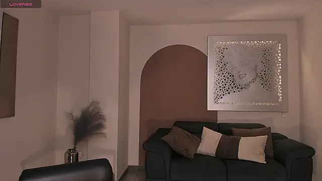 AmyRosse_X 即時 XXX 聊天