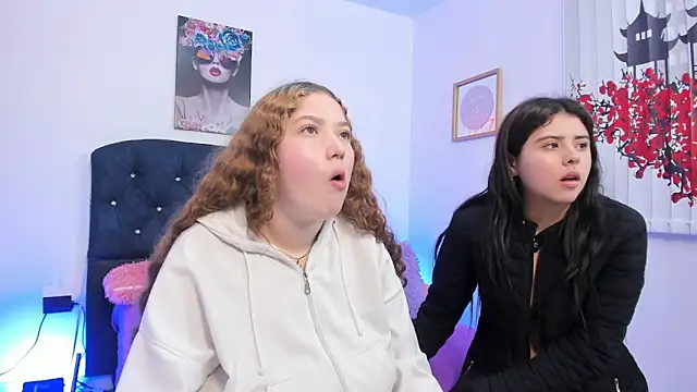 Онлайн чат XXX valeria_and_zoe