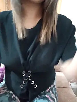 Tanha18n Live XXX chat