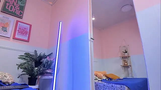 Lia_Monnet 现场XXX聊天