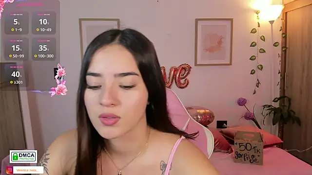 Chat +18 de Veronica_isaza__ ao vivo