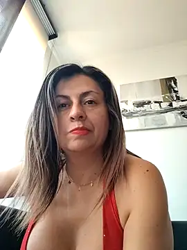 Show de Latiinvenushot na webcam