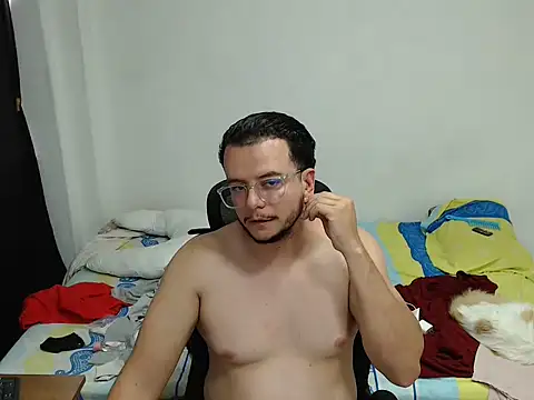 cloudsxxx 在線直播表演