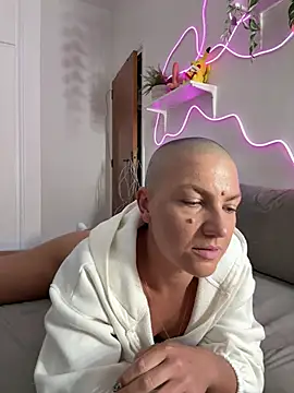 PaulinaSchubert1 Chat XXX in diretta