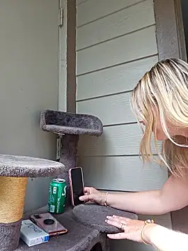 NikkiBlisss Live XXX-Chat