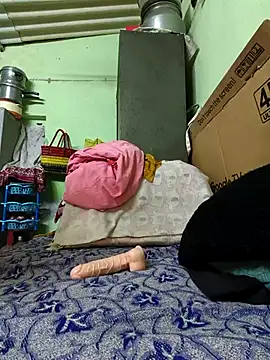 Онлайн чат XXX Tamilselviroja-