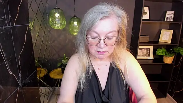 NataliMellown Webbikameraesitys