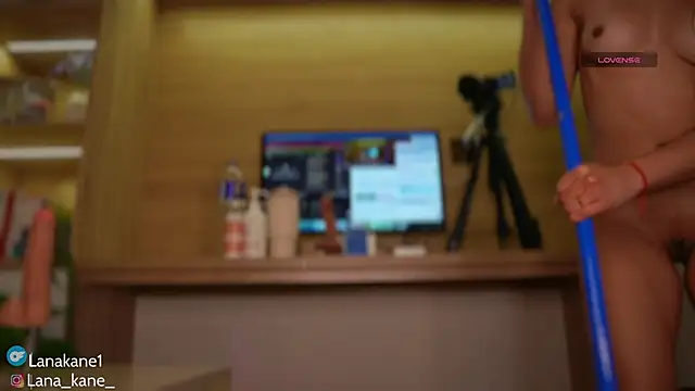 Pertunjukan Kamera Web lana_kane_