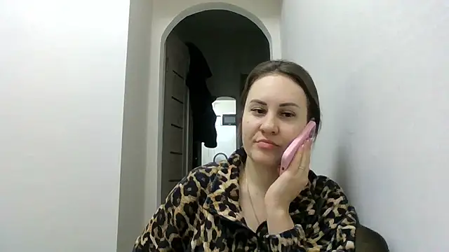 MeadowEyes Adlı Modelin Canlı XXX Sohbeti