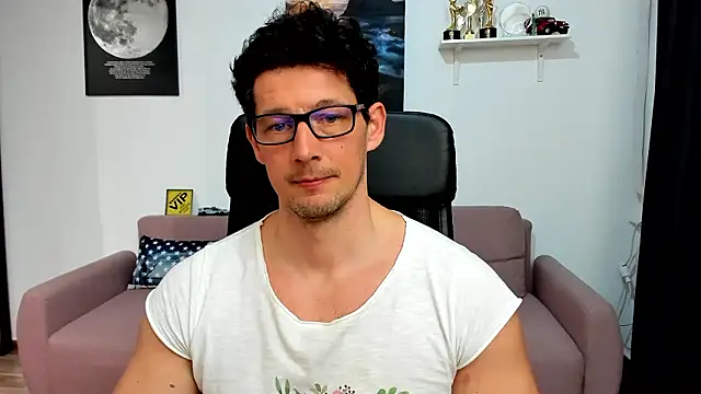 BrutusK08 webkamerás műsora