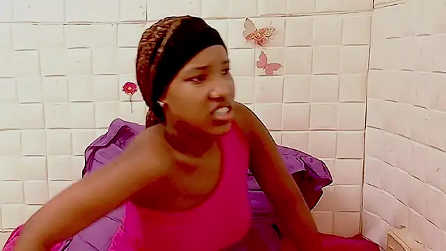 EroticSexyPrada's Webcam Show