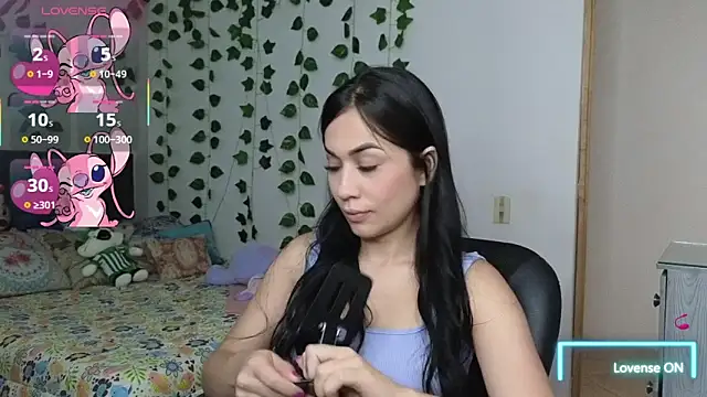 Chatroom XXX en direct de Asenaesmee