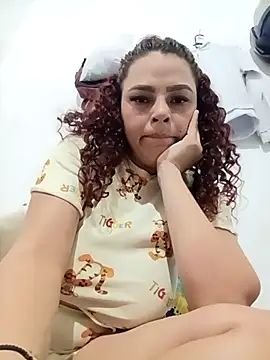 Mommy-Hot's Live XXX Chat