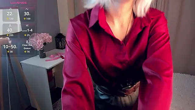 Chat +18 de GoldenLenarz ao vivo