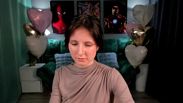 KikaOsterman Adlı Modelin Canlı XXX Sohbeti