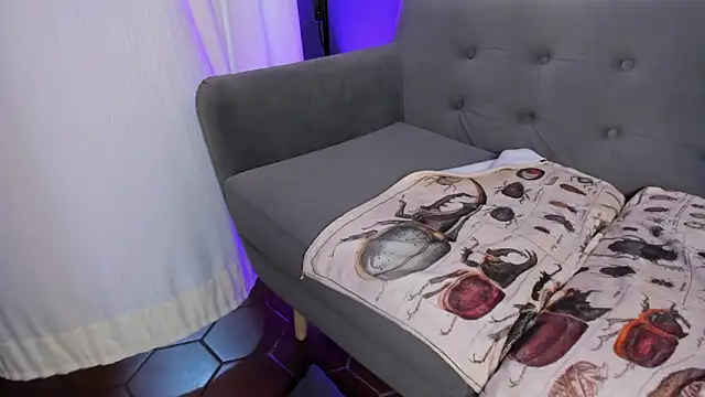 flower_smith_'s Live XXX Chat