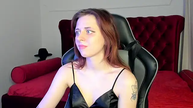 FreyaVey Chat XXX in diretta