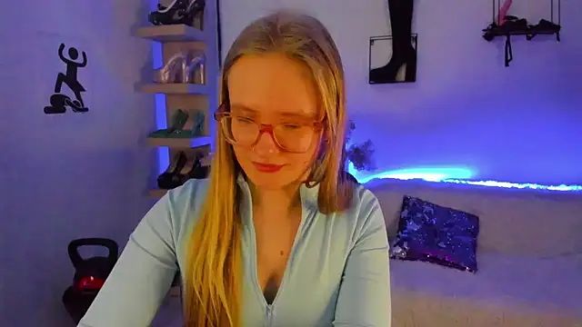 Chatroom XXX en direct de NancyHottie