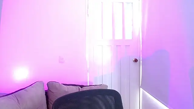 Chatroom XXX en direct de milfrousse